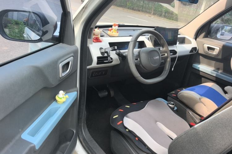Used Geely Galaxy Panda 2023 Panda Mini 200km Endurance Bear Driver Seat
