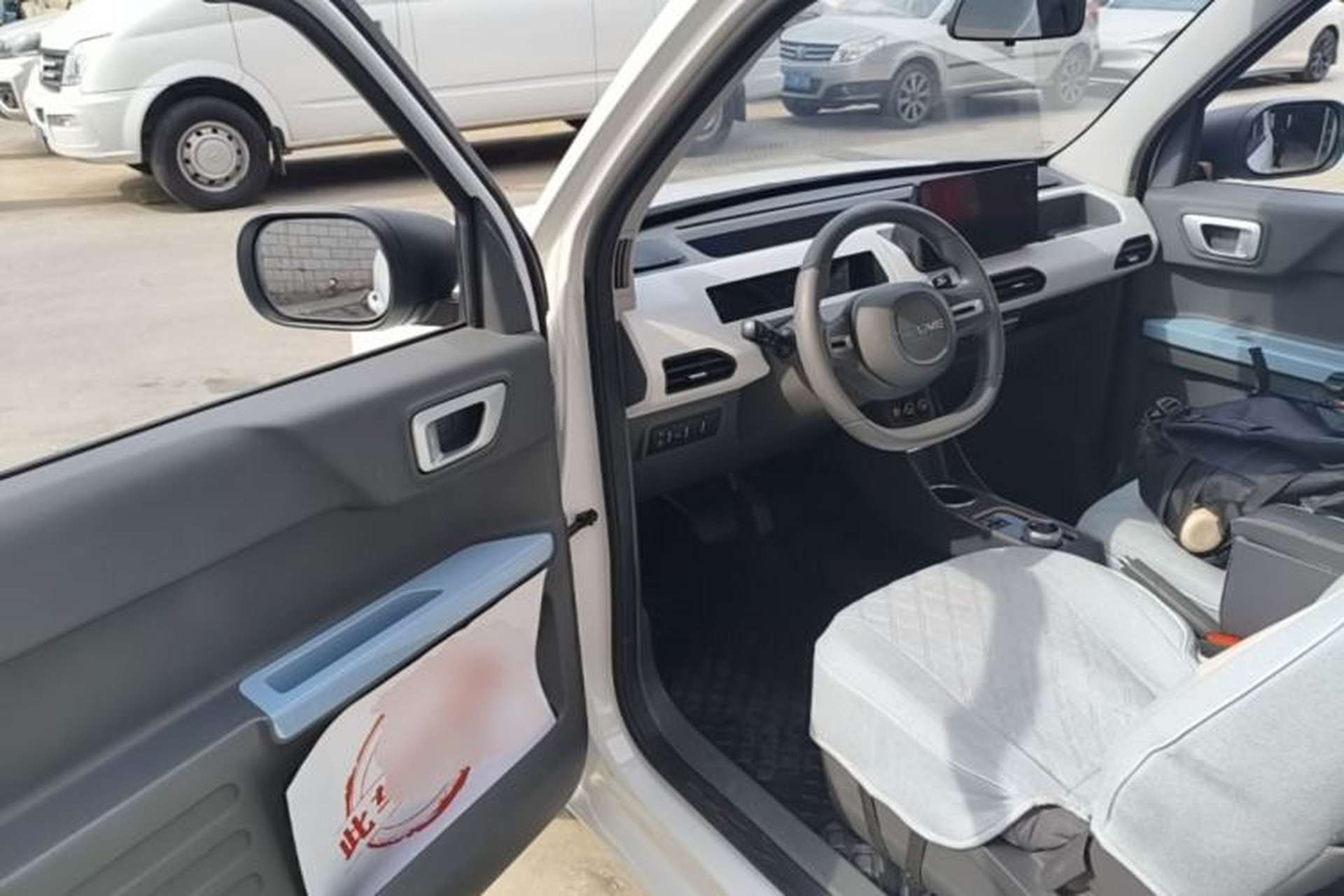 Used Geely Galaxy Panda 2023 Panda Mini 200km Endurance Bear Driver Seat
