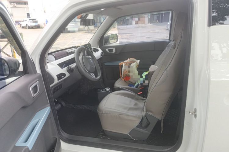 Used Geely Galaxy Panda 2023 Panda Mini 200km Endurance Bear Driver Seat