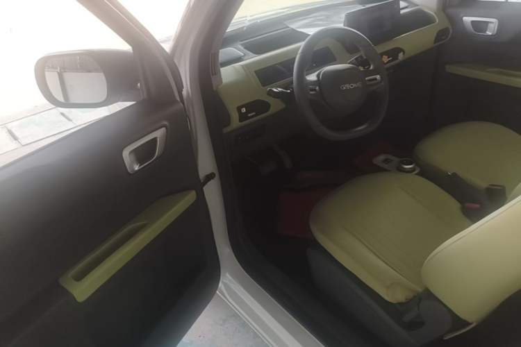 Used Geely Galaxy Panda 2023 Panda Mini 200km Dynamic Bear Driver Seat