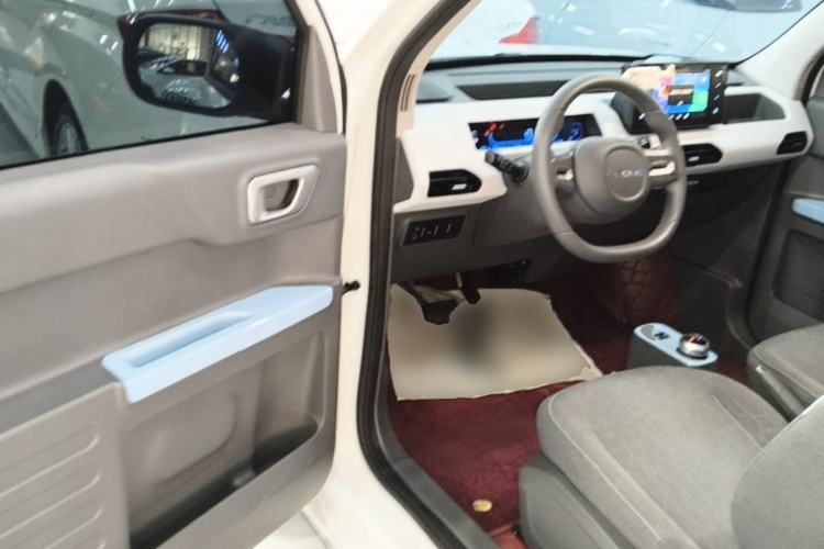 Used Geely Galaxy Panda 2023 Panda Mini 200km Endurance Bear Driver Seat