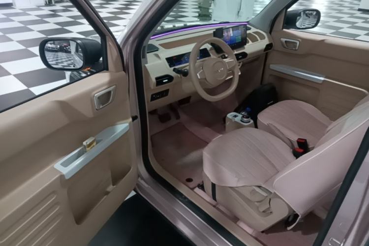 Used Geely Galaxy Panda 2023 Panda Mini 200km Dynamic Bear Driver Seat