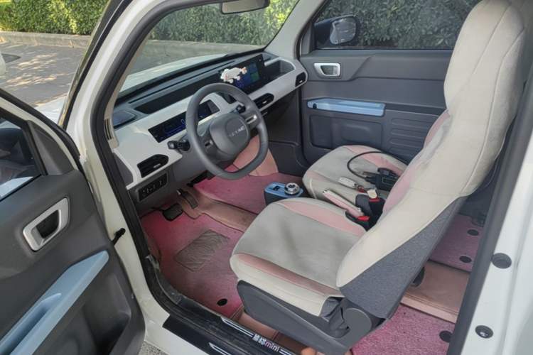 Used Geely Galaxy Panda 2023 Panda Mini 200km Dynamic Bear Driver Seat