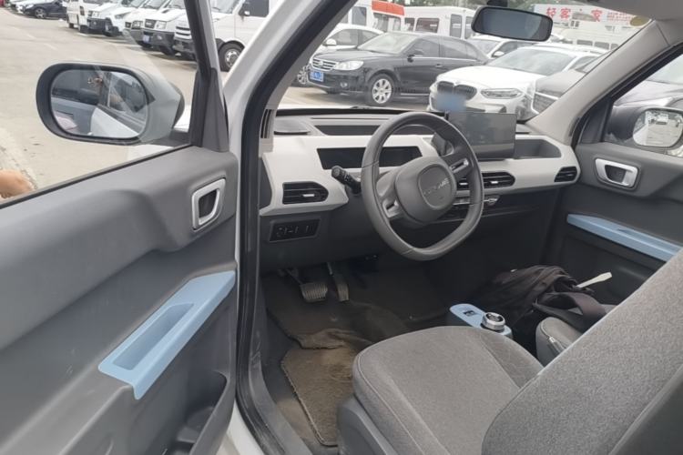 Used Geely Galaxy Panda 2023 Panda Mini 120km Cute Bear Driver Seat