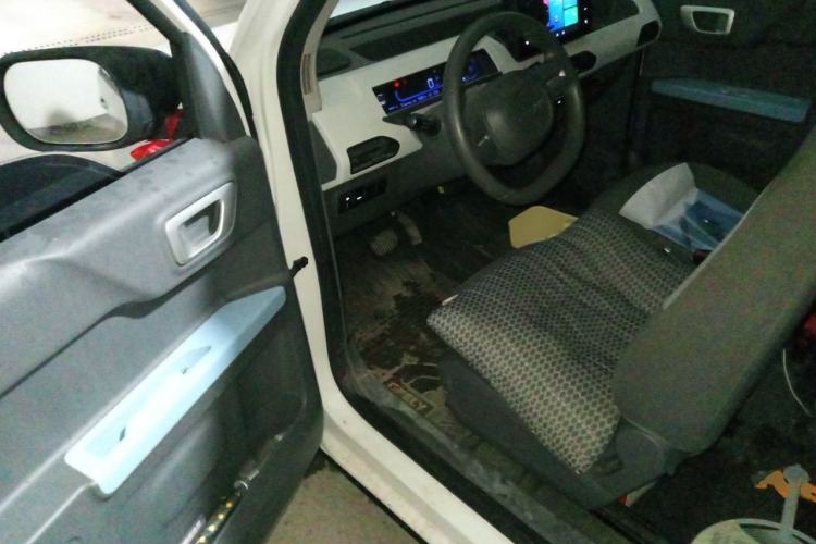 Used Geely Galaxy Panda 2023 Panda Mini 200km Endurance Bear Driver Seat