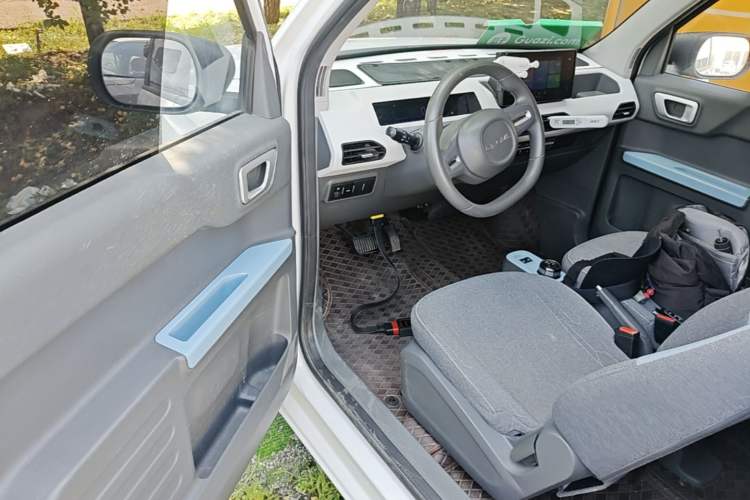 Used Geely Galaxy Panda 2023 Panda Mini 200km Dynamic Bear Driver Seat