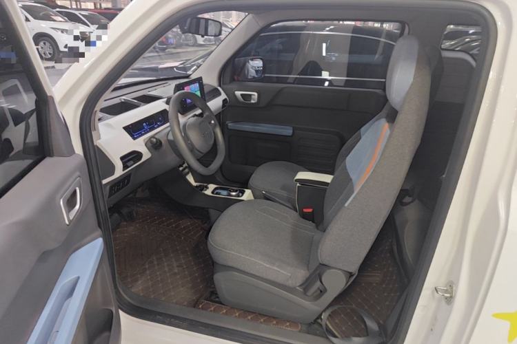 Used Geely Galaxy Panda 2023 Panda Mini 200km Dynamic Bear Driver Seat
