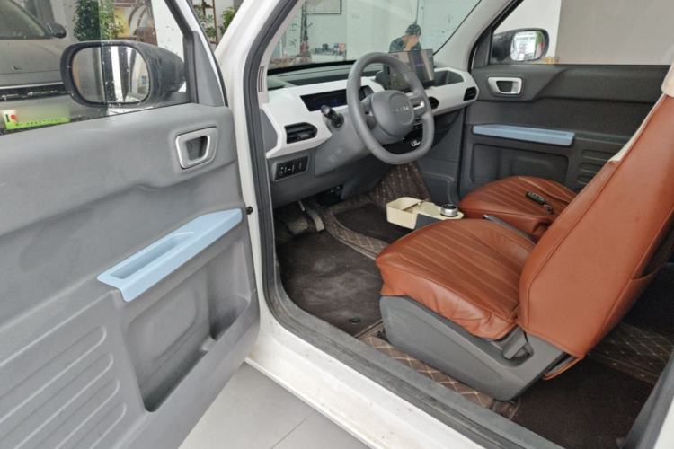 Used Geely Galaxy Panda 2023 Panda Mini 200km Dynamic Bear Driver Seat