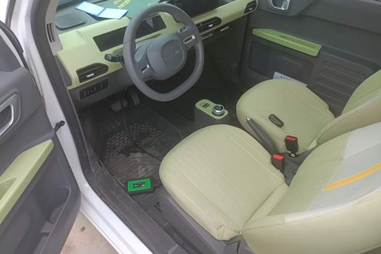 Used Geely Galaxy Panda 2023 Panda Mini New Year Edition Treasure Bear Driver Seat