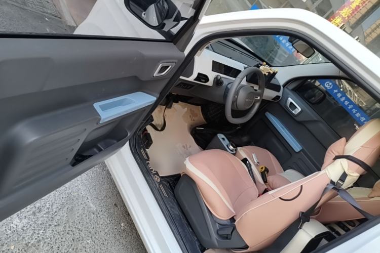 Used Geely Galaxy Panda 2023 Panda Mini 200km Dynamic Bear Driver Seat