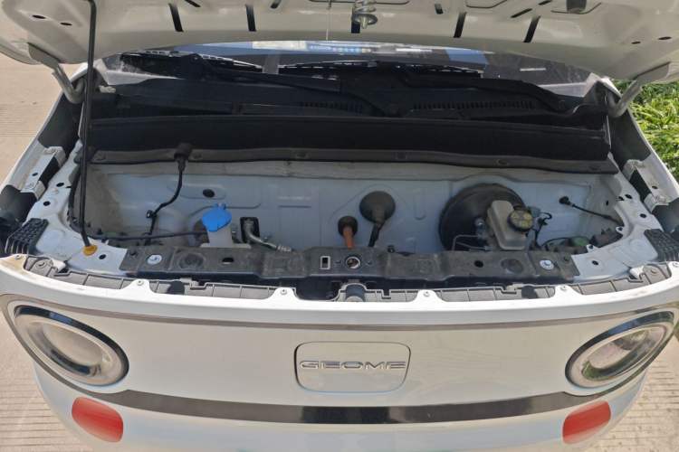 Used Geely Galaxy Panda 2023 Panda Mini 200km Endurance Bear Engine Bay
