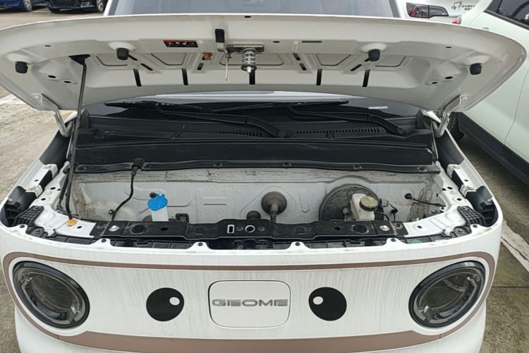 Used Geely Galaxy Panda 2023 Panda Mini 200km Endurance Bear Engine Bay