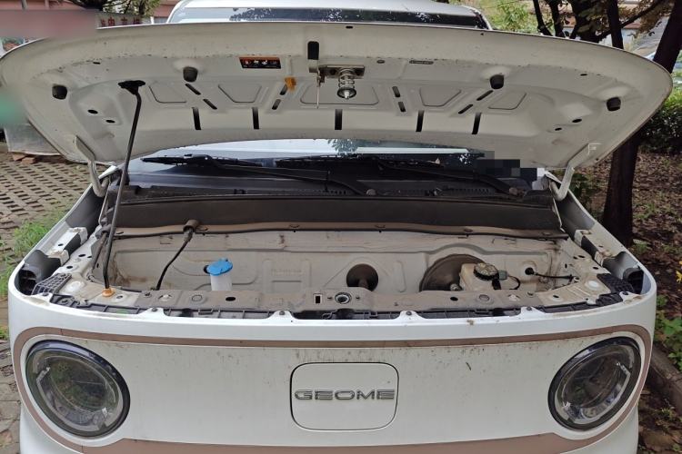 Used Geely Galaxy Panda 2023 Panda Mini 120km Cute Bear Engine Bay
