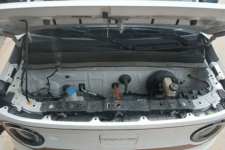 Used Geely Galaxy Panda 2023 Panda Mini 200km Endurance Bear Engine Bay