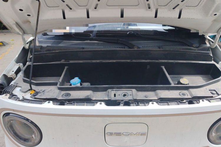 Used Geely Galaxy Panda 2023 Panda Mini 200km Endurance Bear Engine Bay
