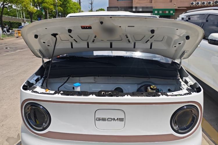 Used Geely Galaxy Panda 2023 Panda Mini 200km Endurance Bear Engine Bay