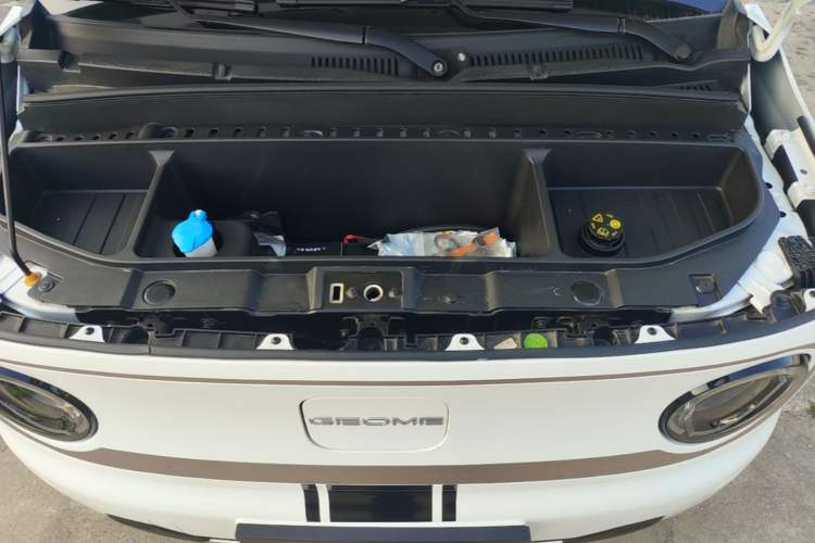 Used Geely Galaxy Panda 2023 Panda Mini 200km Dynamic Bear Engine Bay