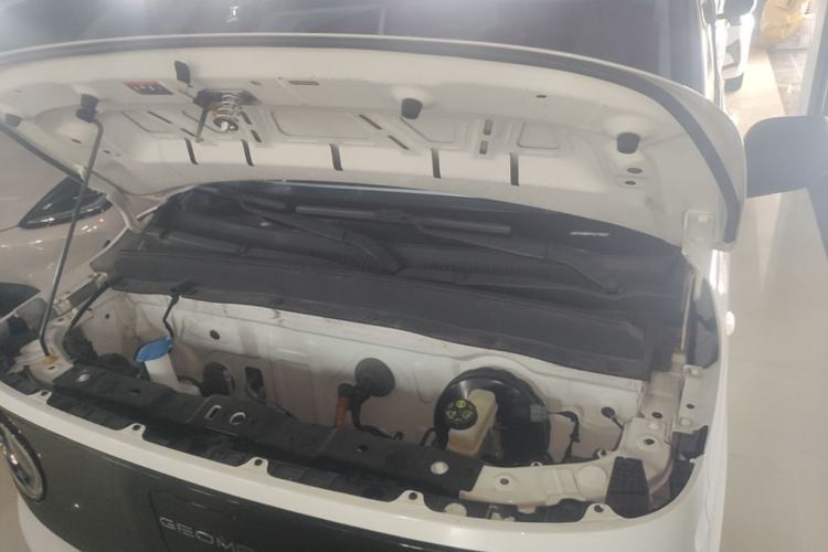 Used Geely Galaxy Panda 2023 Panda Mini 200km Endurance Bear Engine Bay