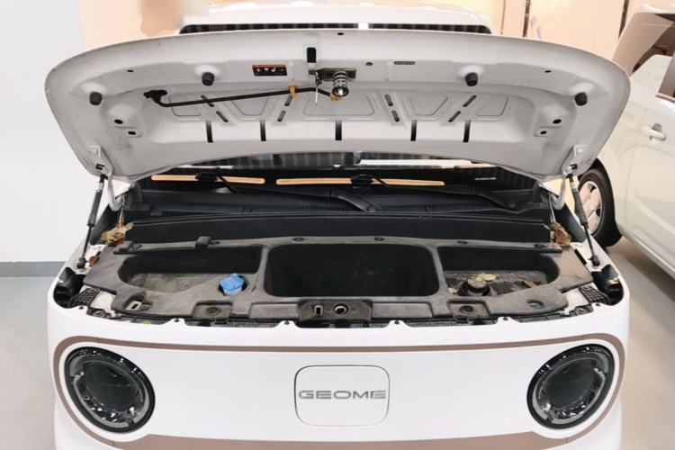 Used Geely Galaxy Panda 2023 Panda Mini 200km Endurance Bear Engine Bay