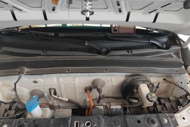 Used Geely Galaxy Panda 2023 Panda Mini 200km Endurance Bear Engine Bay