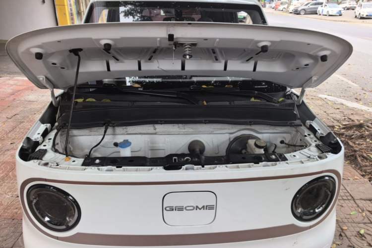 Used Geely Galaxy Panda 2023 Panda Mini 200km Endurance Bear Engine Bay
