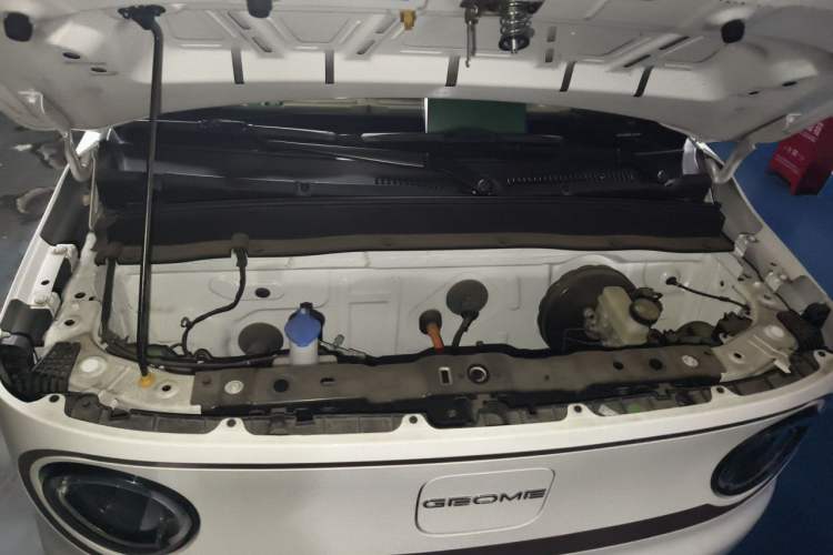 Used Geely Galaxy Panda 2023 Panda Mini 200km Endurance Bear Engine Bay
