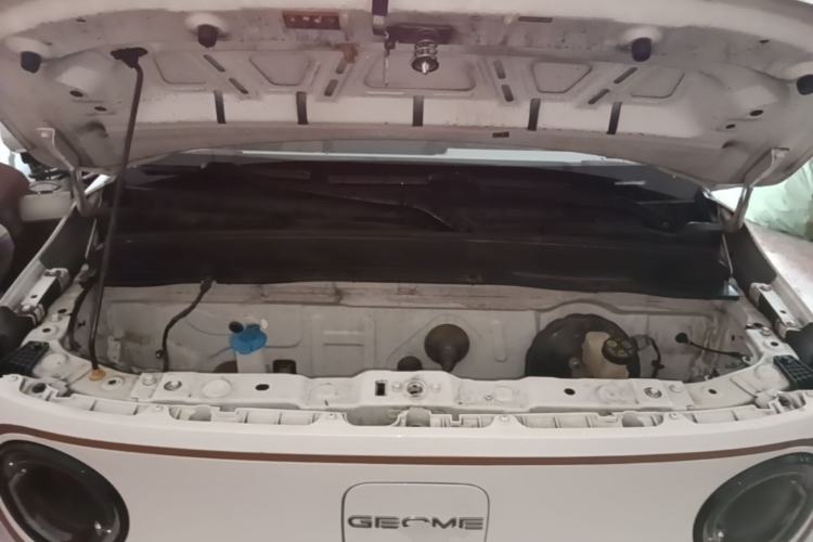 Used Geely Galaxy Panda 2023 Panda Mini 200km Endurance Bear Engine Bay