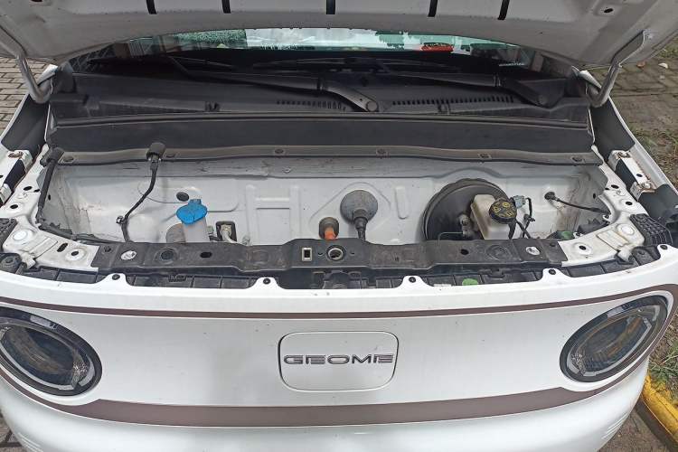 Used Geely Galaxy Panda 2023 Panda Mini 200km Endurance Bear Engine Bay