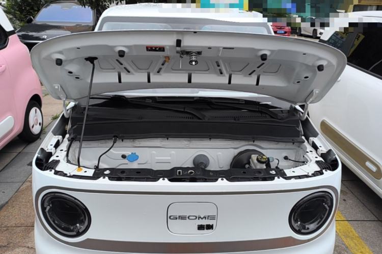 Used Geely Galaxy Panda 2023 Panda Mini 200km Endurance Bear Engine Bay
