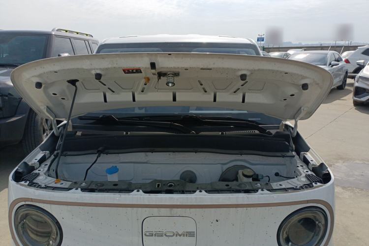 Used Geely Galaxy Panda 2023 Panda Mini 200km Endurance Bear Engine Bay