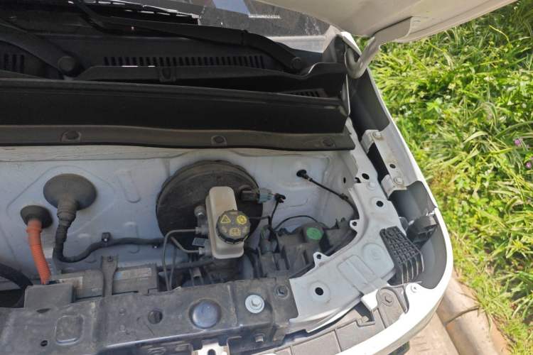 Used Geely Galaxy Panda 2023 Panda Mini 200km Endurance Bear Engine Bay Left