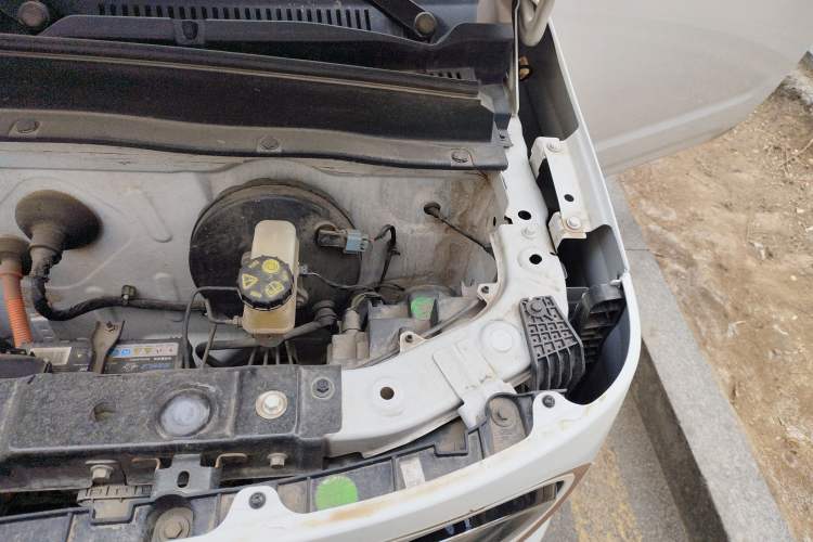 Used Geely Galaxy Panda 2023 Panda Mini 200km Endurance Bear Engine Bay Left