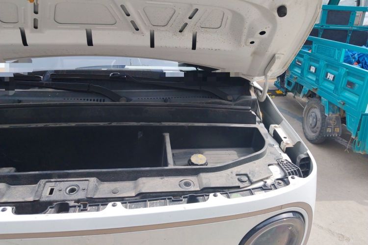 Used Geely Galaxy Panda 2023 Panda Mini 200km Endurance Bear Engine Bay Left