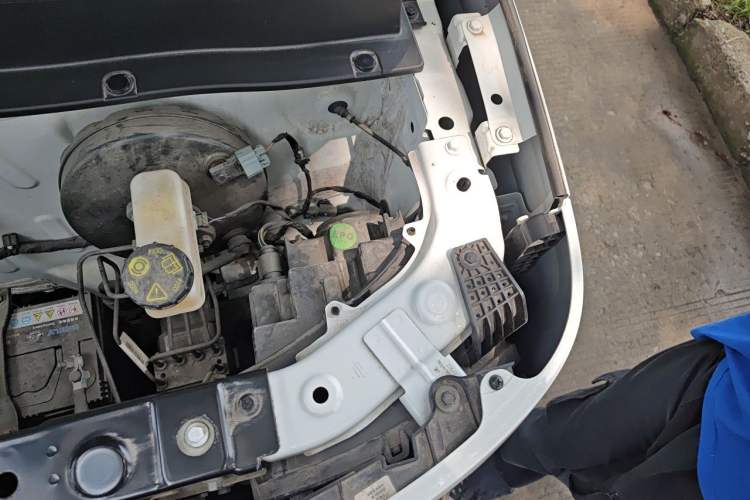 Used Geely Galaxy Panda 2023 Panda Mini 200km Endurance Bear Engine Bay Left