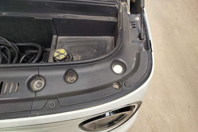 Used Geely Galaxy Panda 2023 Panda Mini 200km Endurance Bear Engine Bay Left