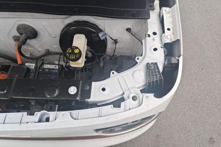 Used Geely Galaxy Panda 2023 Panda Mini 200km Endurance Bear Engine Bay Left
