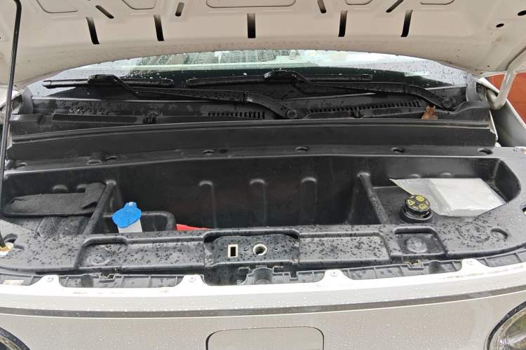 Used Geely Galaxy Panda 2023 Panda Mini 200km Endurance Bear Engine Bay