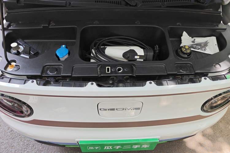 Used Geely Galaxy Panda 2023 Panda Mini 200km Endurance Bear Engine Bay