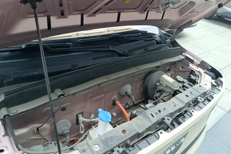 Used Geely Galaxy Panda 2023 Panda Mini 200km Endurance Bear Engine Bay