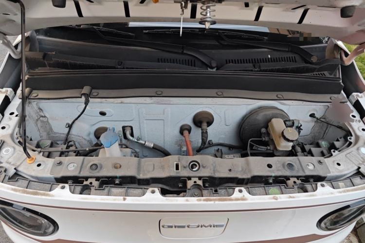 Used Geely Galaxy Panda 2023 Panda Mini 200km Endurance Bear Engine Bay