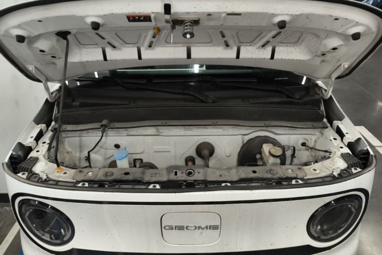 Used Geely Galaxy Panda 2023 Panda Mini 200km Endurance Bear Engine Bay