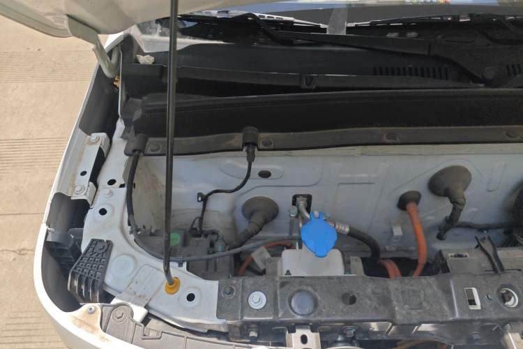 Used Geely Galaxy Panda 2023 Panda Mini 200km Endurance Bear Engine Bay Right