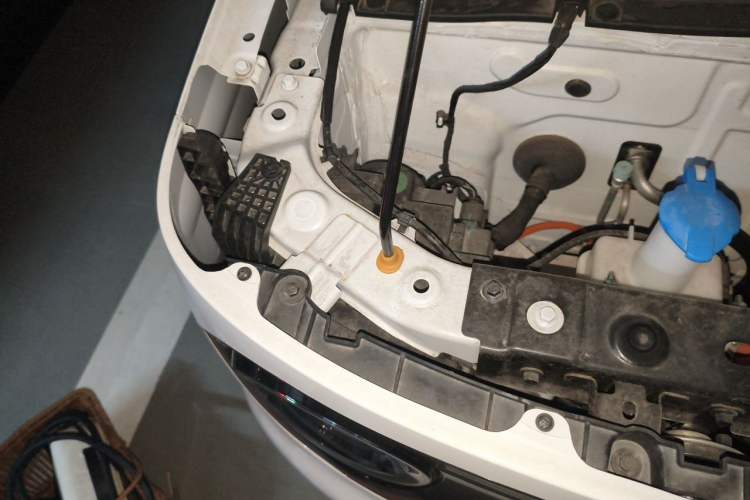 Used Geely Galaxy Panda 2023 Panda Mini 200km Endurance Bear Engine Bay Right