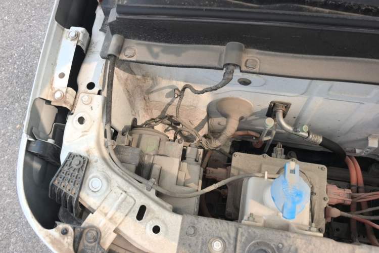 Used Geely Galaxy Panda 2023 Panda Mini 200km Endurance Bear Engine Bay Right