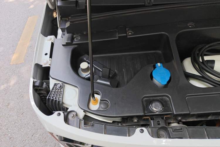 Used Geely Galaxy Panda 2023 Panda Mini 200km Endurance Bear Engine Bay Right