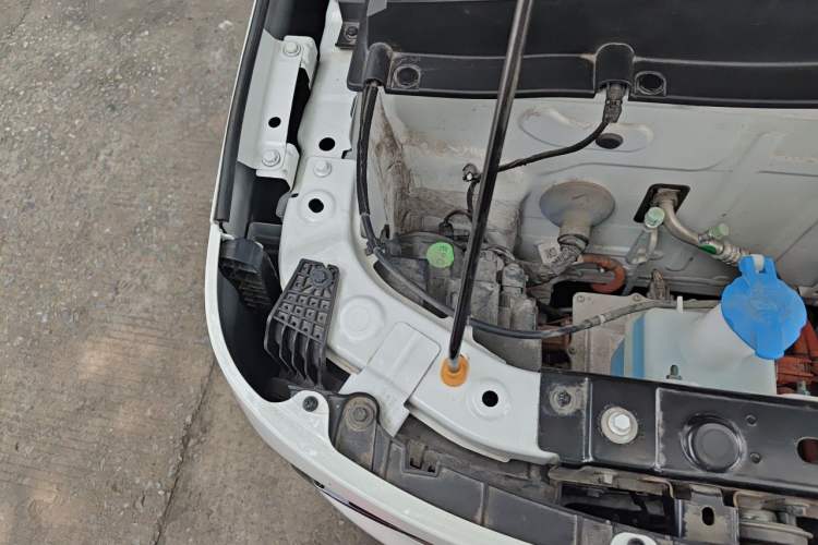 Used Geely Galaxy Panda 2023 Panda Mini 200km Endurance Bear Engine Bay Right