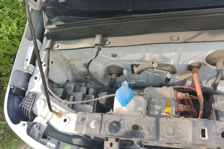 Used Geely Galaxy Panda 2023 Panda Mini 200km Endurance Bear Engine Bay Right