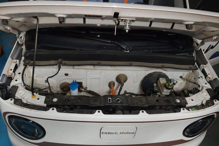 Used Geely Galaxy Panda 2023 Panda Mini 200km Endurance Bear Engine Bay