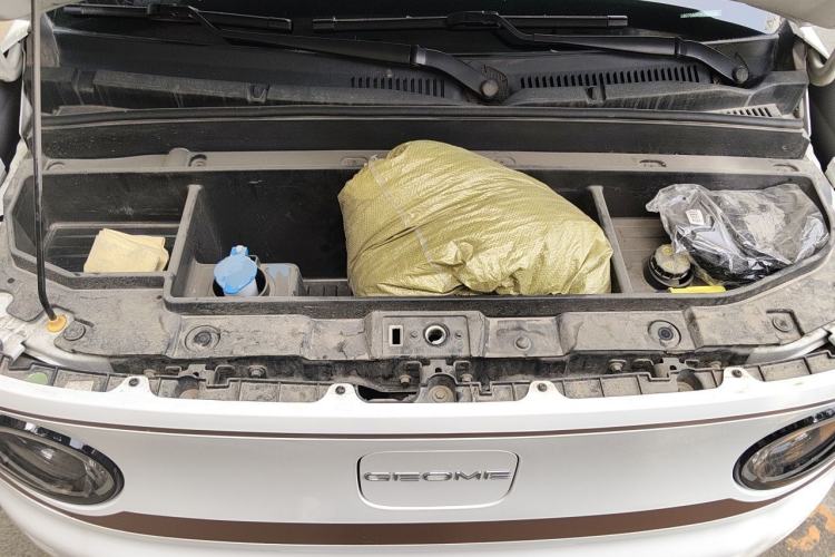 Used Geely Galaxy Panda 2023 Panda Mini 200km Endurance Bear Engine Bay