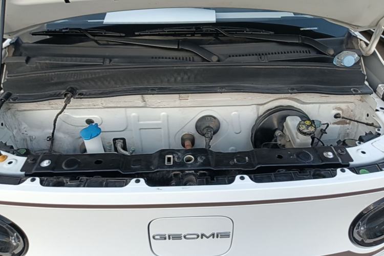 Used Geely Galaxy Panda 2023 Panda Mini 200km Endurance Bear Engine Bay